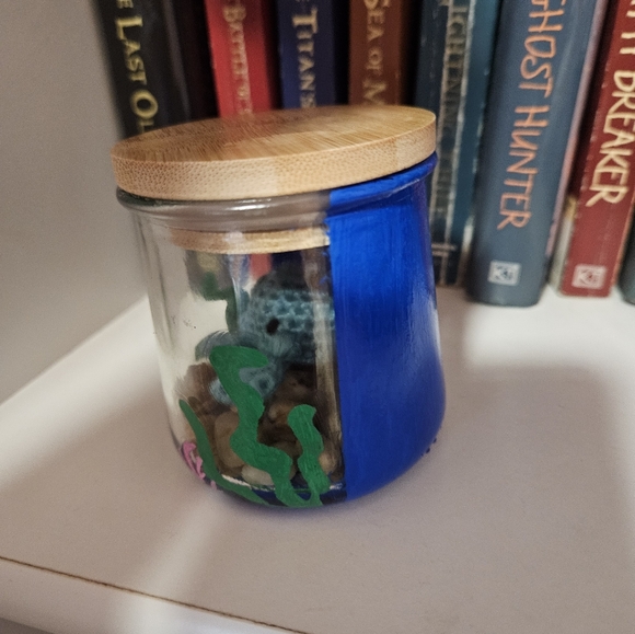 Crochet Crab in Upcycled Jar - Picture 3 of 8